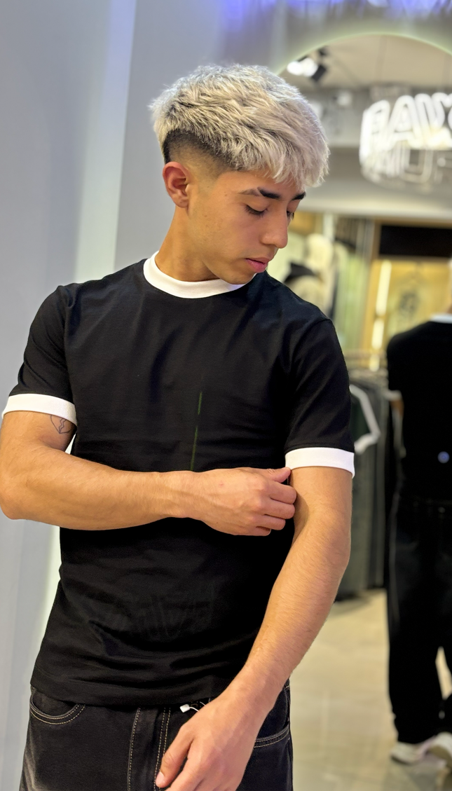 Baby Tee Negro / Blanco